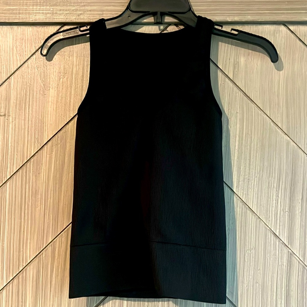 Athleta Black Sleeveless Ribbed Tank Top